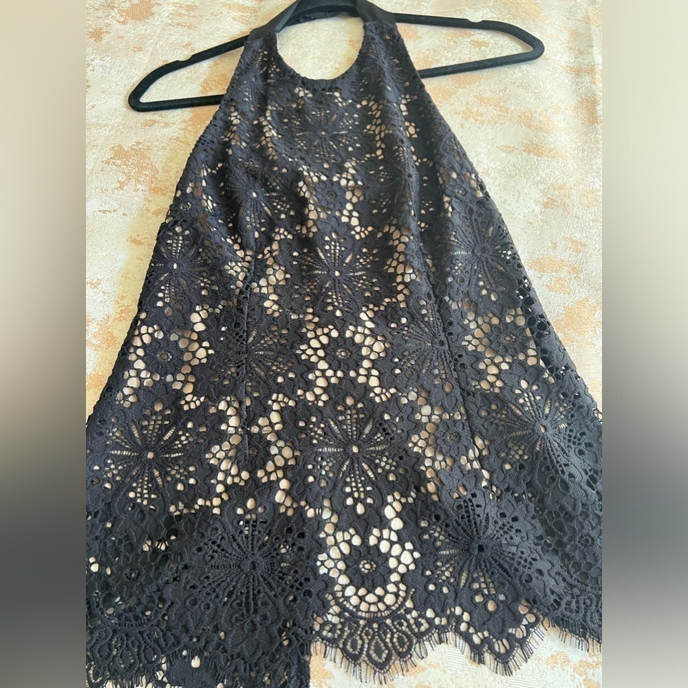 INTERMIX LACE HALTER TOP SIZE P - Picture 8 of 8